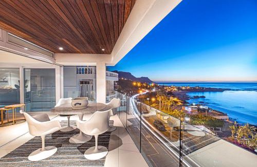Clifton Apartment | Clifton YOLO Spaces - Clifton Beachfront Penthouse