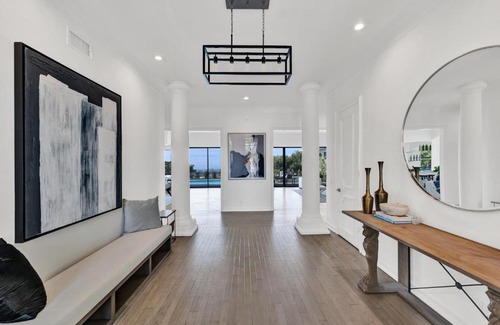 Trousdale Estates Villa | Clinton Villa Bedrooms
