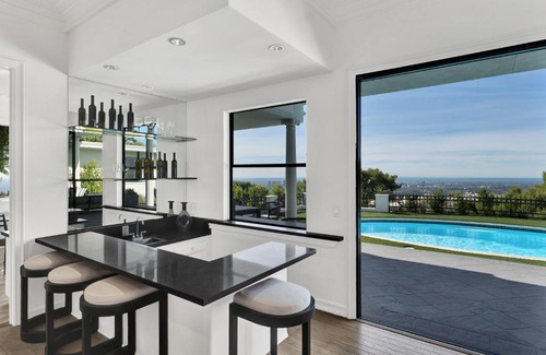 Trousdale Estates Villa | Clinton Villa Bedrooms