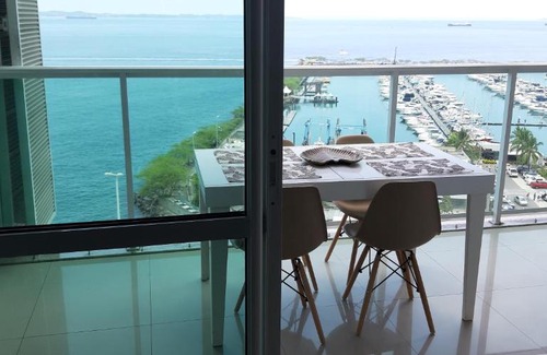 Dois de Julho Apartment | Cloc Marina Residence
