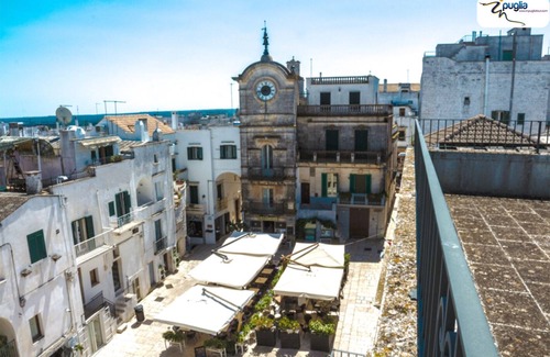 Old Town Cisternino House | Clock house with panoramic terrace view and wifi