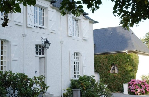 Jurancon House | Clos Mirabel Le Manoir – 5 Rooms