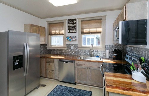 Ashland City House | Close enough to the city with all the small-town charm!