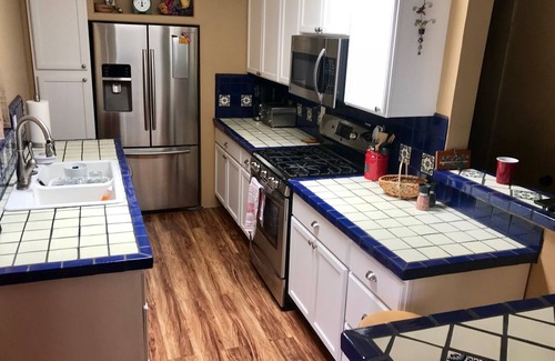 Tucson House | Close proximity to U of A, home w/POOL, sleeps 6!