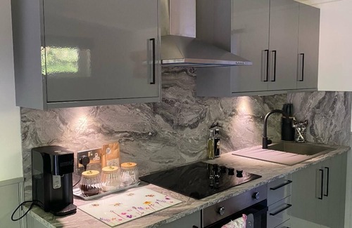 South Molton Cabin | Close to Nature Easy to Find Cosy, Romantic Getaway