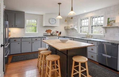 Hyannis Port House | Close to several area beaches. Hot tub. Beach pass provided. RPMS095