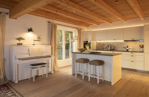 Neuendorf House | Close to the beach, chic vacation home with beautiful garden - Ferienhaus Hideaway