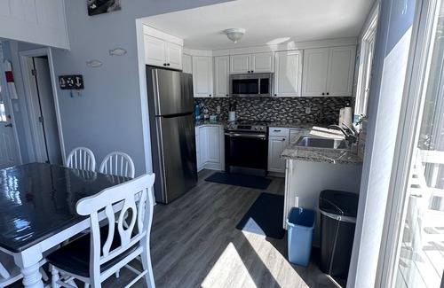 Barnegat Light House | Close to the Bay and Beach! 5 BDR in the heart of Barnegat Light