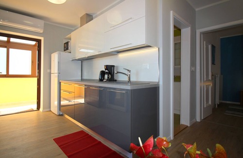 Brulo Apartment | Close to the beach, air-conditioned, quiet location, family-friendly