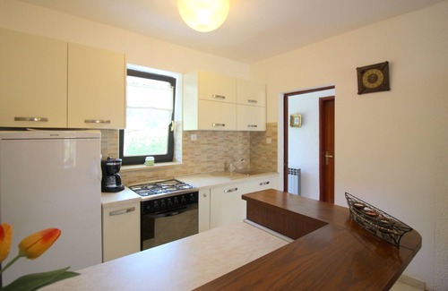 Brulo House | Close to the beach, air-conditioned, family-friendly, quiet location