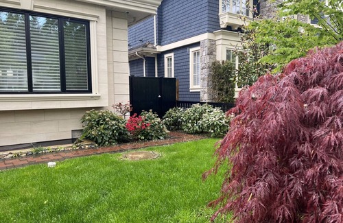 West Point Grey House | Close to UBC, 2 bedrooms 2 levels house