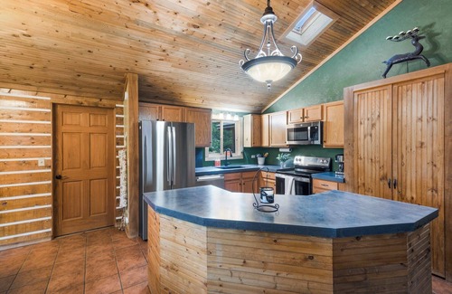 South Fork House | Close to Wolf Creek Ski Area/Private Hot Tub/ATVs Welcome/Firepit