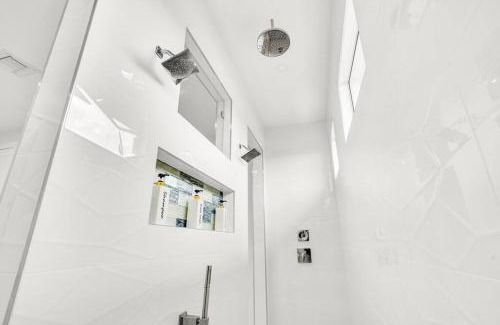 Naples Park House | Close2Beach, Sleeps 11, Pool, Firepit, Bikes, Patio