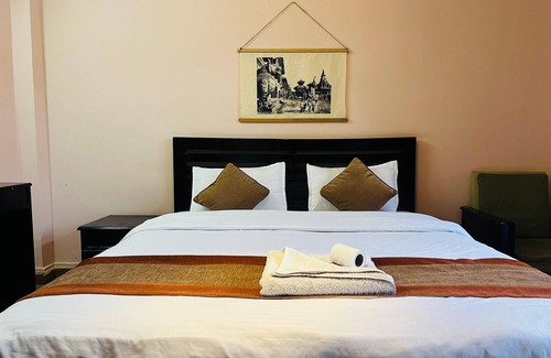 Madhyapur Thimi Hotel | Cloud 9 Garden
