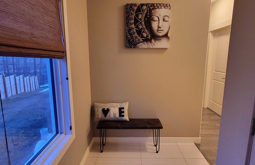 Southeast Edmonton House | Cloud9 at the hills