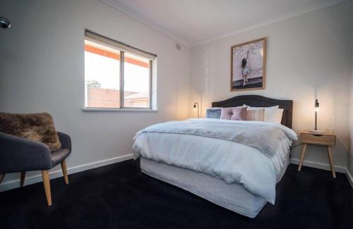 North Adelaide Apartment | Clouds on Francis North Adelaide
