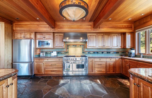 Lake Forest House | Clouds Rest in Dollar Point By Tahoe Getaways - Lake views - Hot Tub & Game Room
