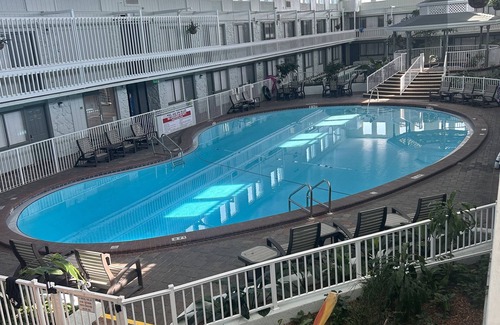 Destin Resort | Club Destin. Indoor pool, outdoor pool, Beach access