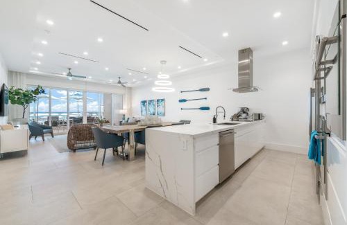 Rum Point Apartment | Club Suites at Rum Point