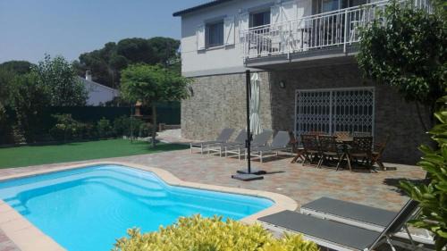 Vidreres Villa | Club Villamar - Gladys