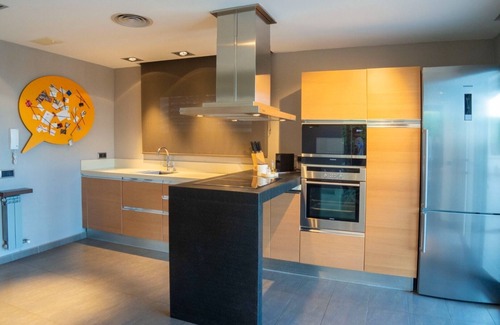 Comarruga Villa | Club Villamar - Luxurious villa with a private pool, 300 meters from the beach, located in a new .