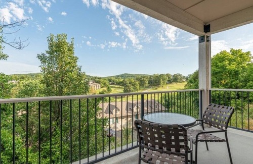 Table Rock Condo | Club Wyndham Branson at the Meadows - 1 Bedroom Suite