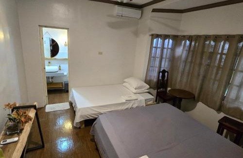 Puerto Princesa City Centre House | CM Guest house