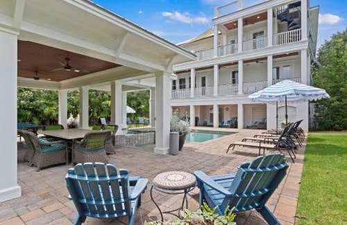 Isle of Palms House | CM3008: 3008 Cameron Blvd.