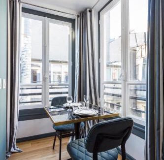 Faubourg-du-Roule Apartment | CMG Champs Elysées - Boetie 4DD