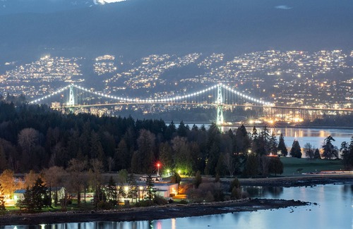 Downtown Vancouver Villa | Coal Harbour Waterfront Steps to Fairmont Pacific Rim