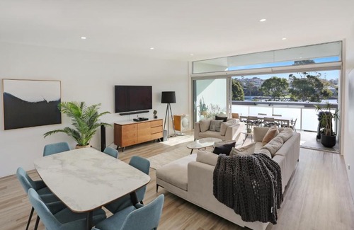Merimbula Apartment | Coast 21 - 3 bedroom pool side apartment