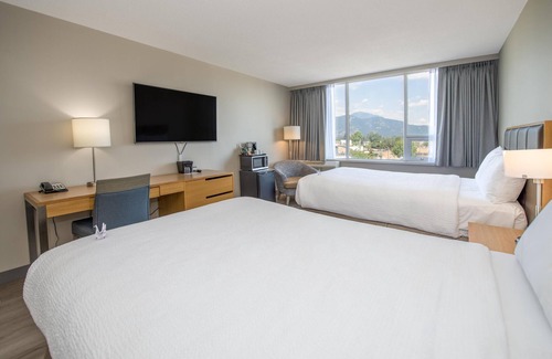 Chilliwack Proper Village West Hotel | Coast Chilliwack Hotel by APA