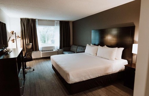 Nisku Hotel | Coast Nisku Inn & Conference Centre