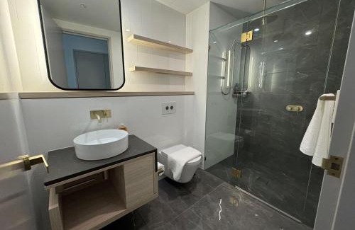Surfers Paradise Apartment | Coast & Sky - Lv 49 Private Beachfront Luxury Suite in Ocean by Meriton