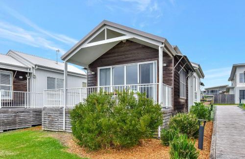 Caves Beach Villa | Coastal Breeze at Caves Beach Villas