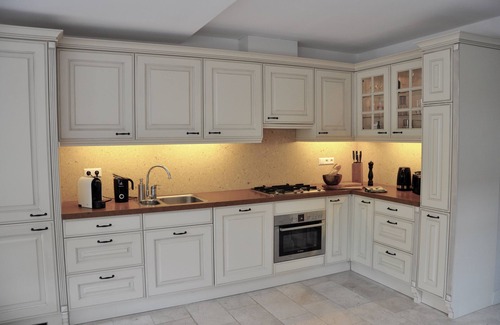 Bergen House | Coastal Comfort & Dutch Charm in the Heart of Artists Village Bergen