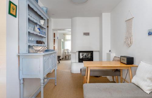 Klaipeda Apartment | Coastal Escape I 2-Bd Stay in Melnragė I ᴄᴏʜᴏsᴛ