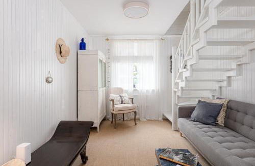 Klaipeda Apartment | Coastal Escape I 2-Bd Stay in Melnragė I ᴄᴏʜᴏsᴛ
