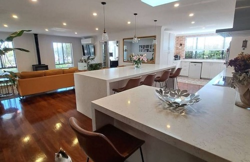 Duncraig House | Coastal Getaway – The Duncraig Beach House
