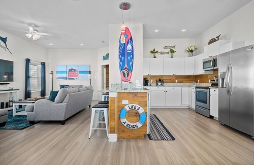 Rockport House | Coastal Getaway w/Community Pool + Fishing Nearby
