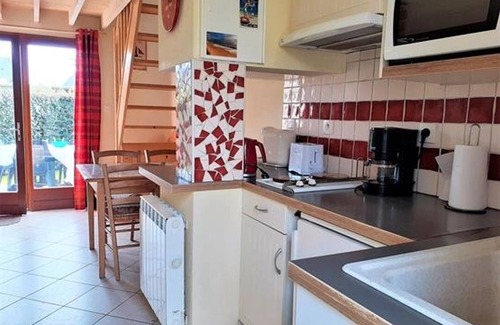 Batz-sur-Mer Apartment | Coastal Getaway with Pool, Tennis & Beach Nearby