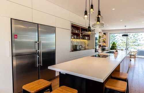 Bilgola Beach House | Coastal Luxury at Bilgola – 5BR Home with Studio
