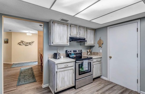 Atlantic Beach House | Coastal Oaks - Atlantic Beach home just 3 blocks from the beach