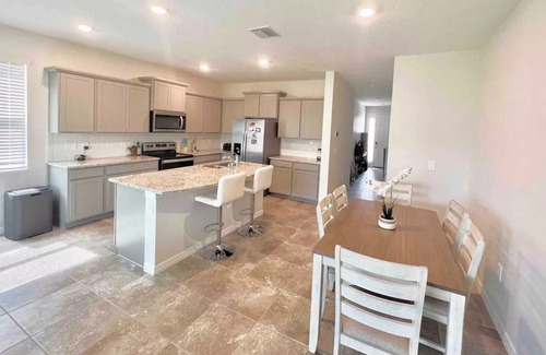 Braden River House | Coastal Retreat 3/2 Near Beaches & Downtown