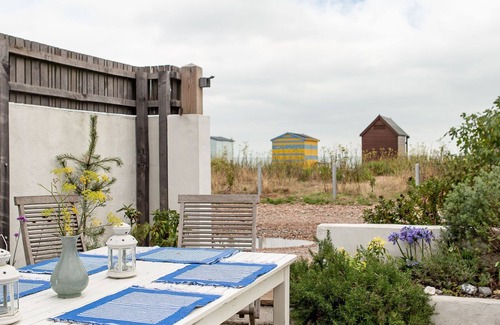Deal House | Coastal retreat, a stone's throw away from Kingsdown beach
