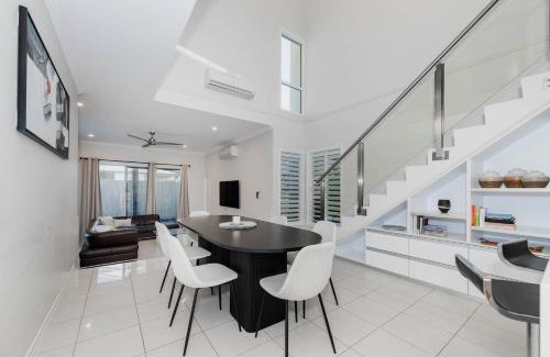 North Ward House | Coastal Retreat