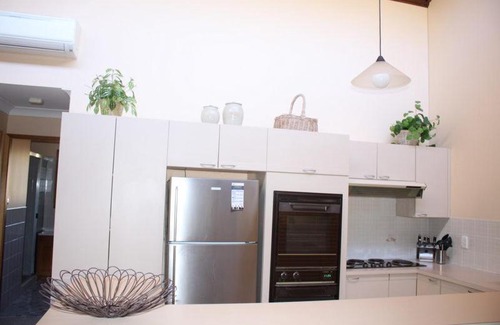 Denhams Beach Apartment | Coastal Retreat Unit 3