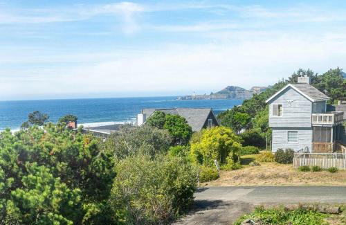 Newport House | Coastal Retreat with Ocean Views and Hot Tub