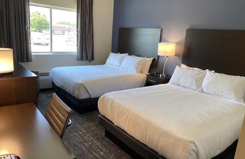 Forest City Hotel | Cobblestone Inn & Suites - Forest City