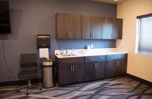 Forest City Hotel | Cobblestone Inn & Suites - Forest City